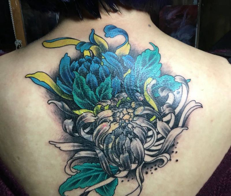 遮盖未完成。过程是快乐的。纹身图片