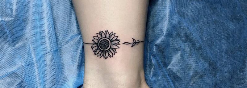 向日葵纹身图片_成品脚部纹身图案