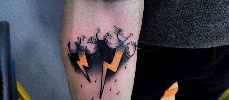 下雨纹身图片_成品手部清新纹身图案