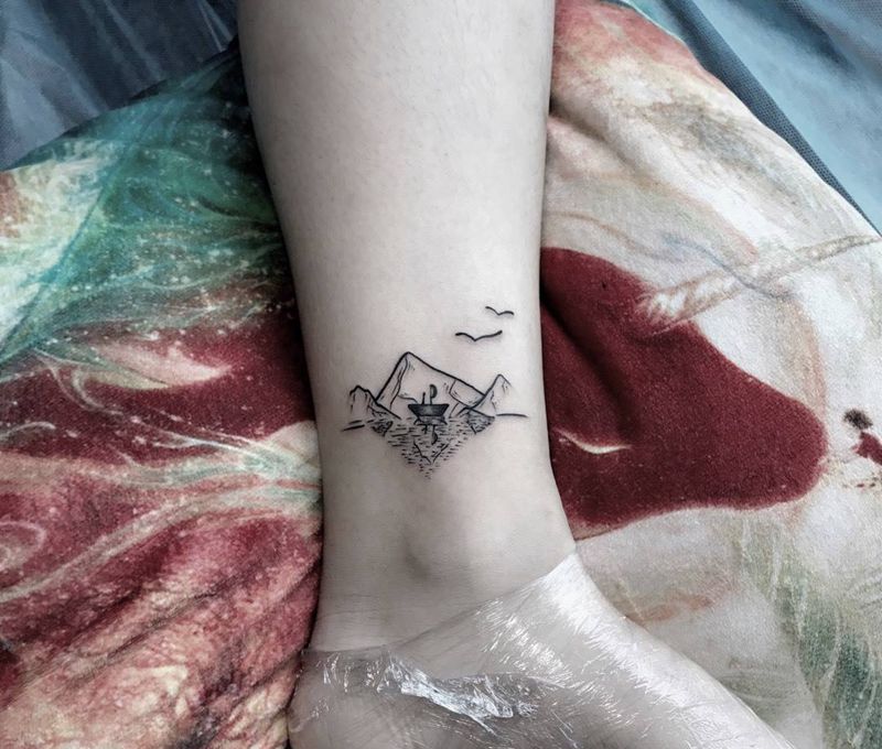 线条纹身图片_成品腿部清新几何纹身图案