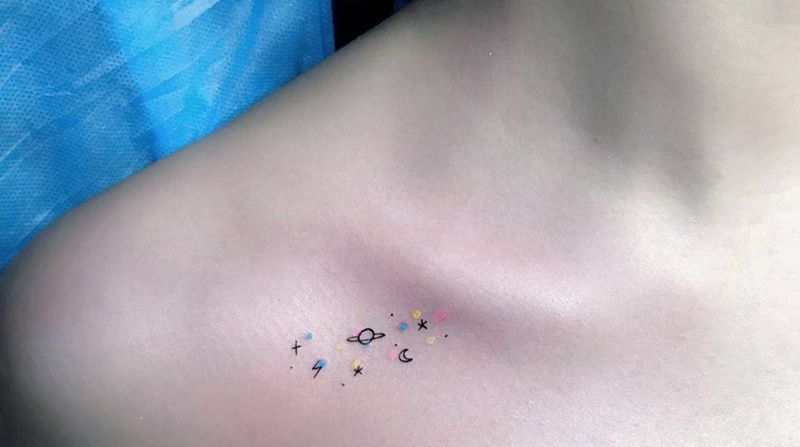 小清新纹身图片_成品胸部纹身图案