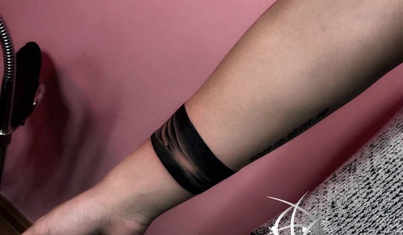 烟纹身图片_手部纹身图案