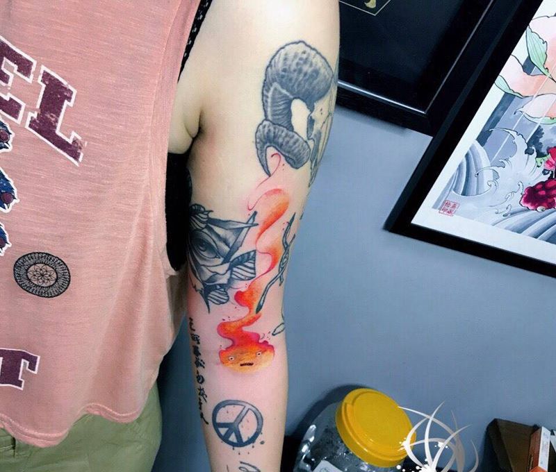 哈尔的心纹身图片_手臂纹身图案