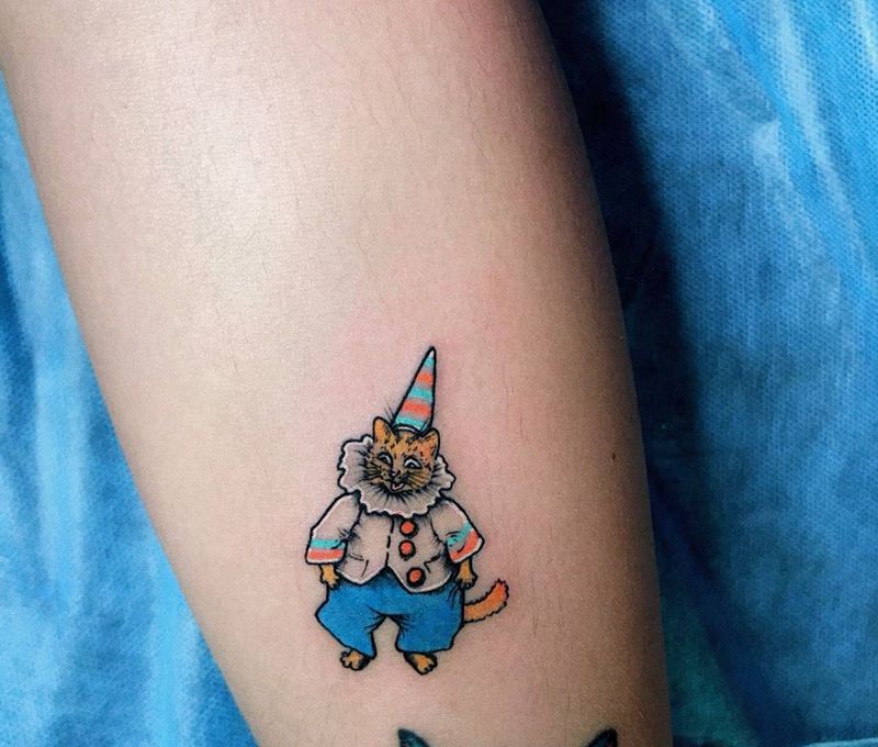 拇指猫纹身图片_成品清新动物纹身图案