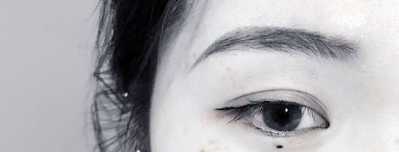 泪痣纹身图片_成品清新纹身图案