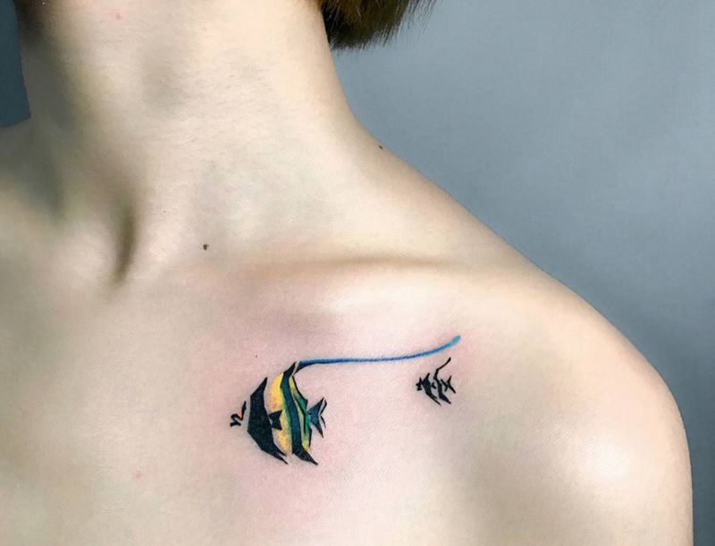 小鱼纹身图片_成品肩部清新动物纹身图案