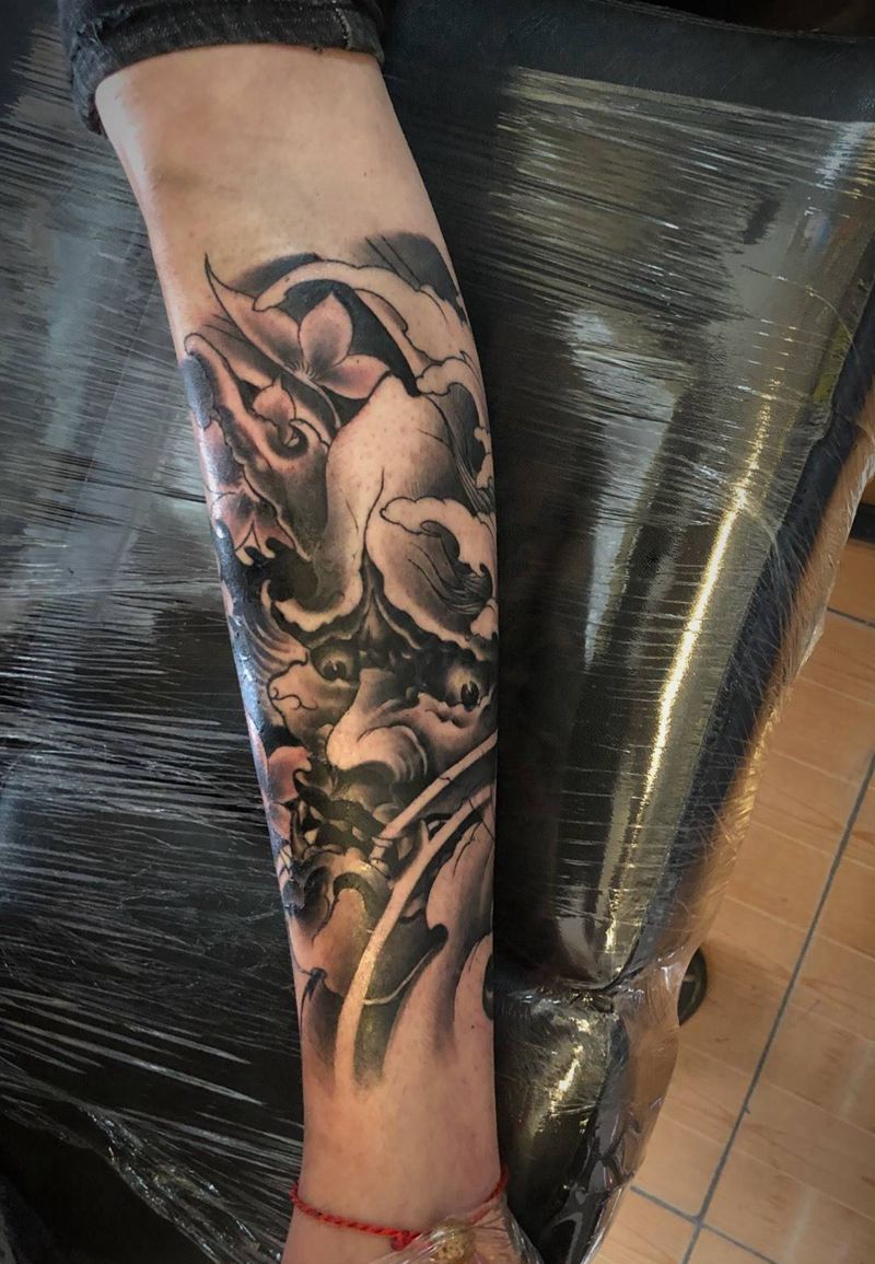 般若纹身图片_腿部新传统纹身图案