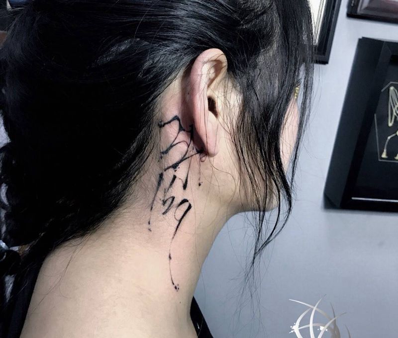 数字纹身图片_颈部纹身图案