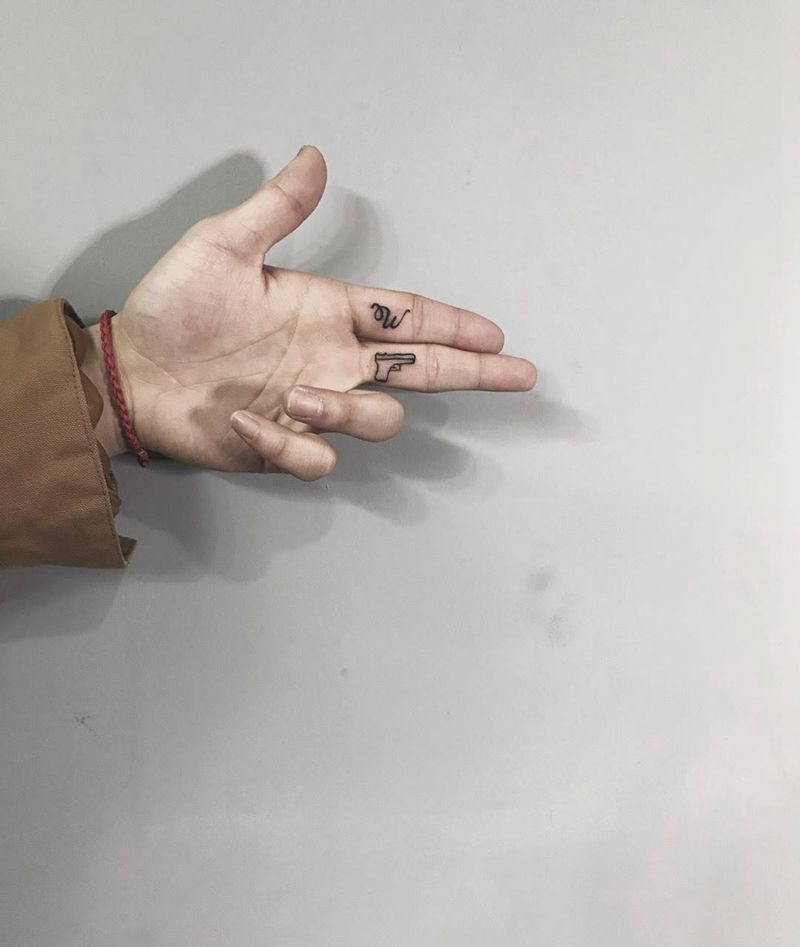 小清新纹身图片_成品手部清新几何纹身图案