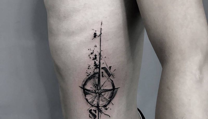 指南针纹身图片_成品腰部欧美清新字符纹身图案