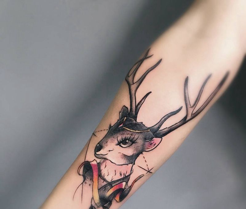 警视鹿纹身图片_成品手臂清新传统动物纹身图案