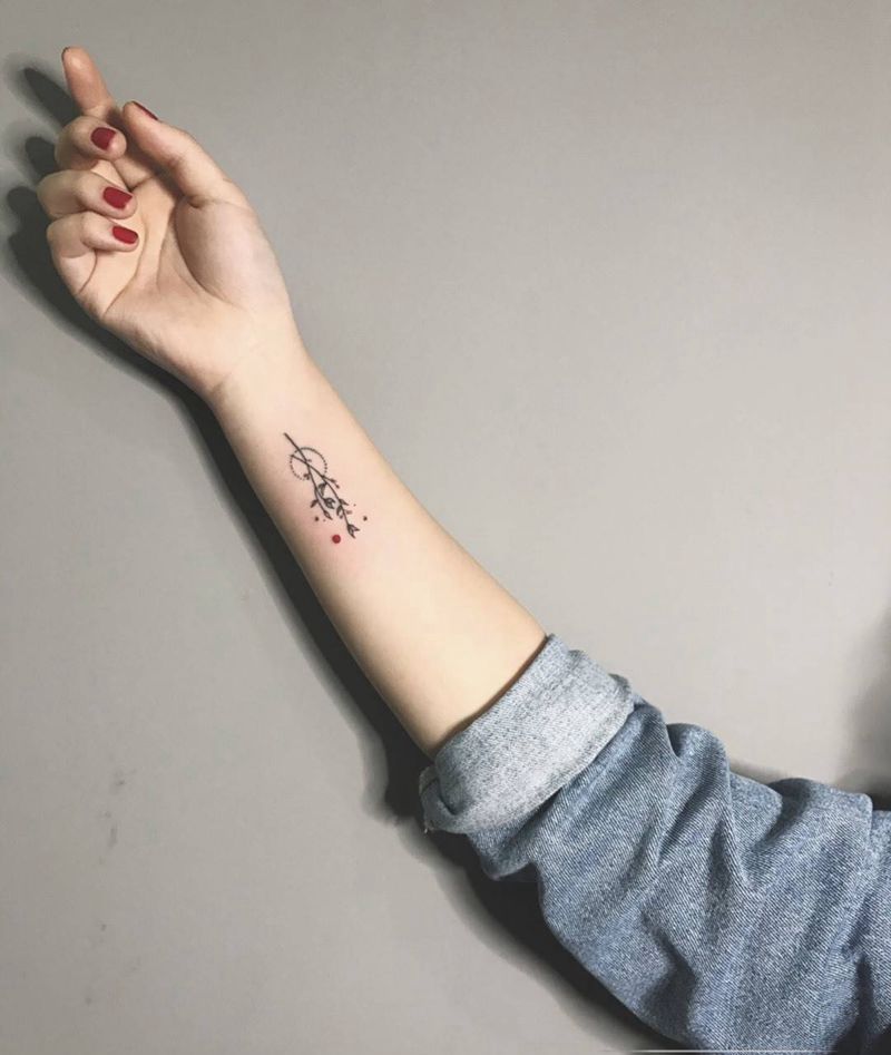 小清新纹身图片_手部清新几何字符纹身图案