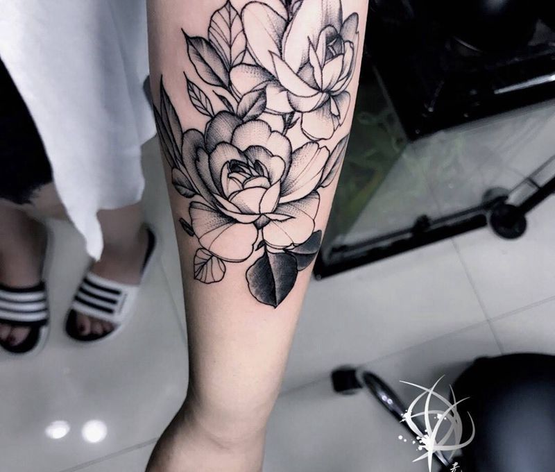 花纹身图片_成品手部纹身图案