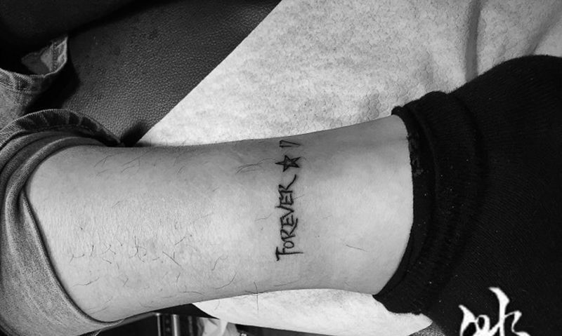 相信自己纹身图片_脚部腿部纹身图案