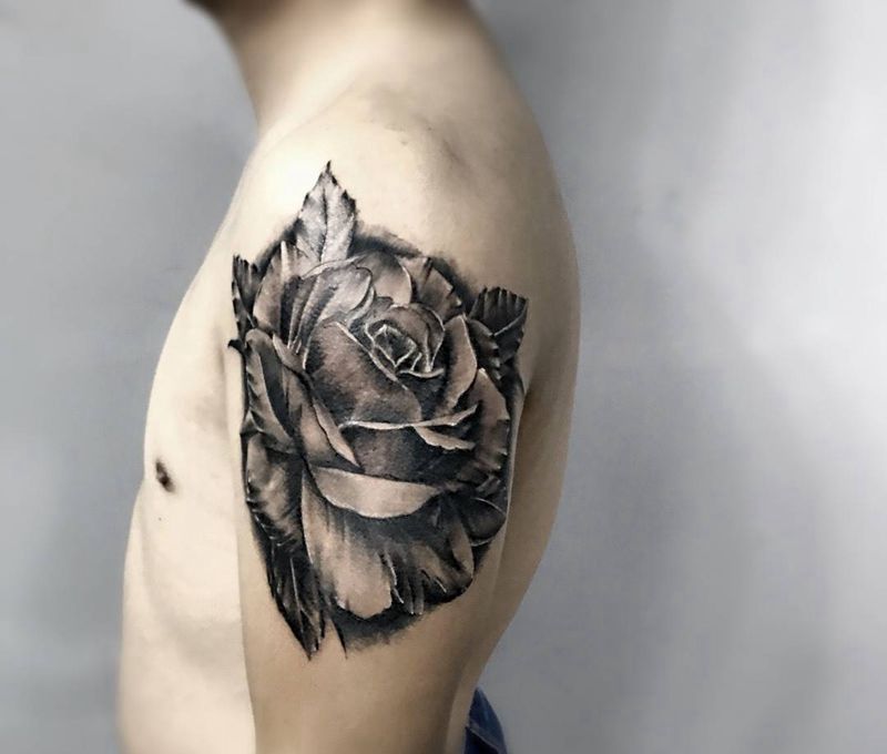 玫瑰纹身图片_成品手臂欧美写实植物纹身图案