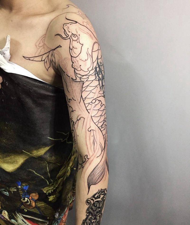 鲤鱼割线纹身图片_手臂传统动物纹身图案