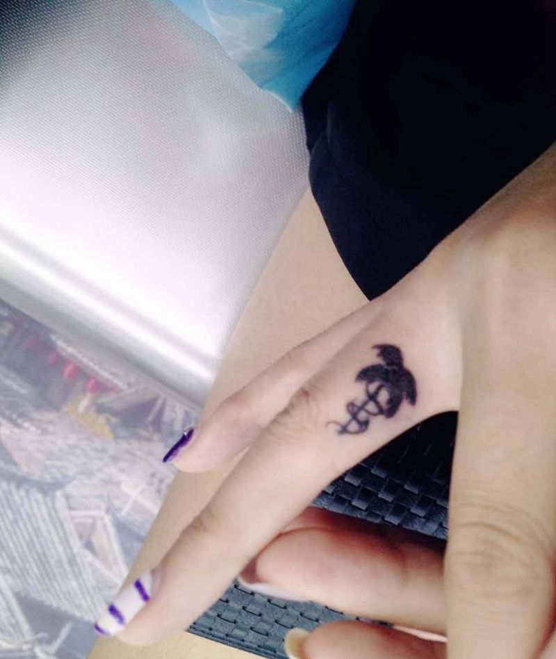 遮盖纹身图片_手部纹身图案