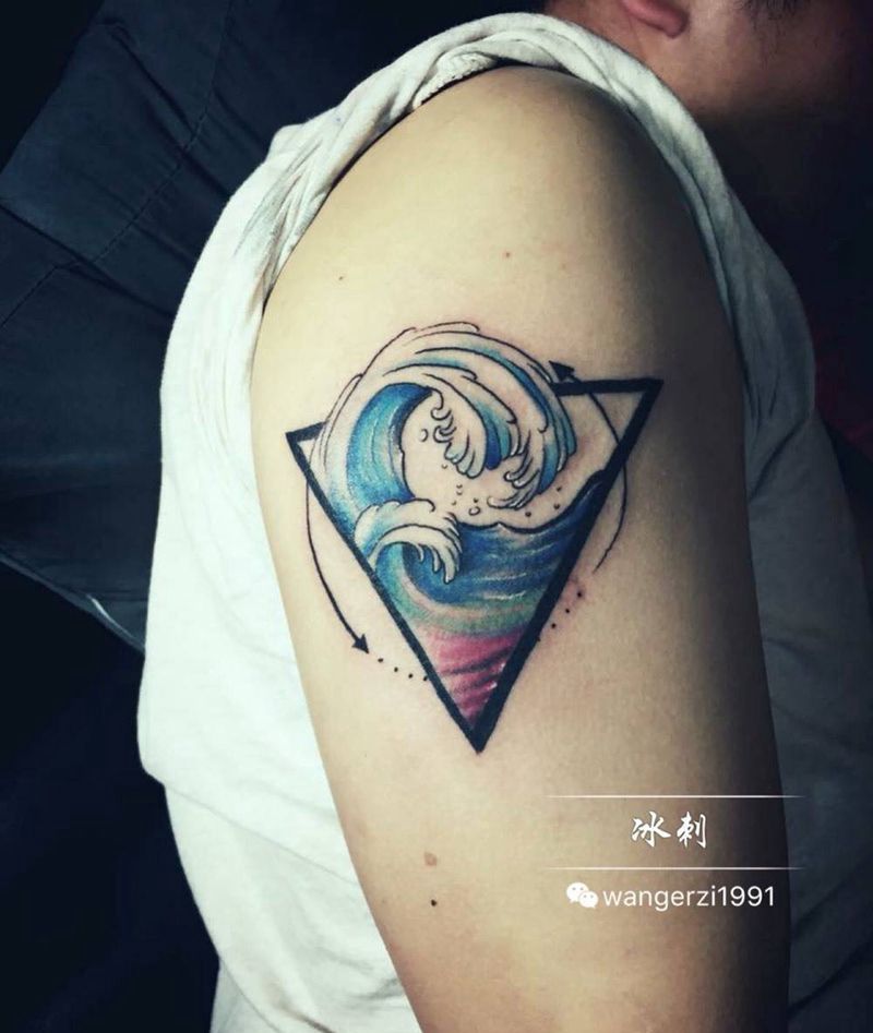 水浪纹身图片_手臂清新纹身图案