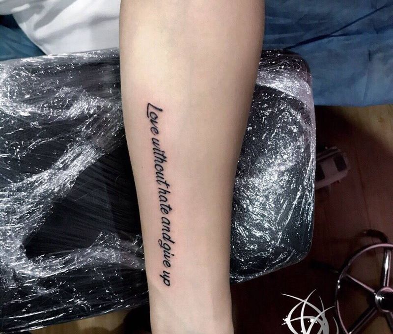 字母纹身图片_手臂纹身图案