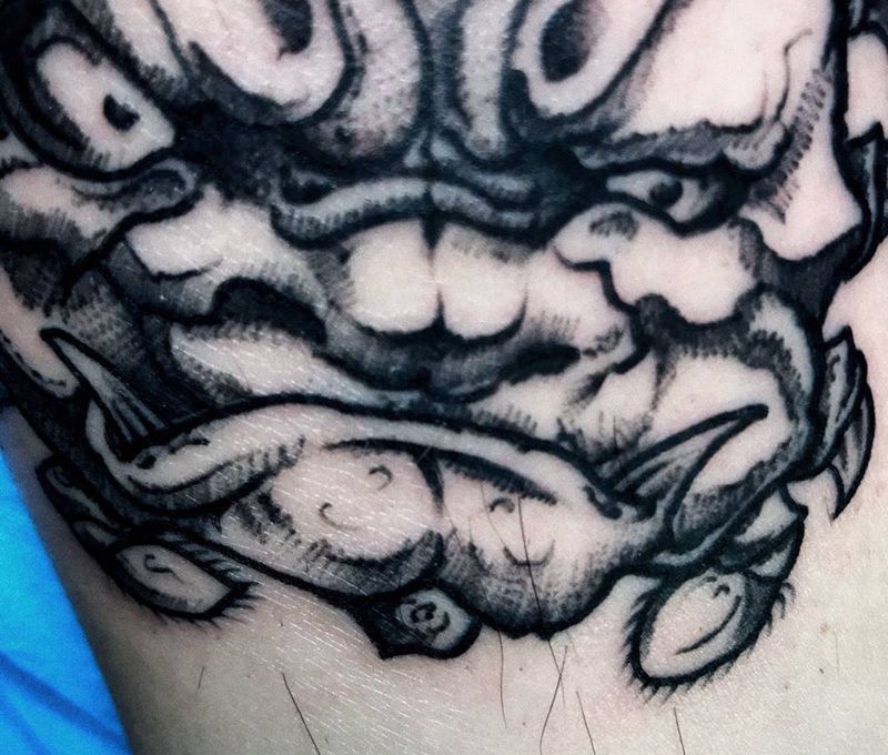 蟹纹身图片_成品腿部传统鬼神纹身图案