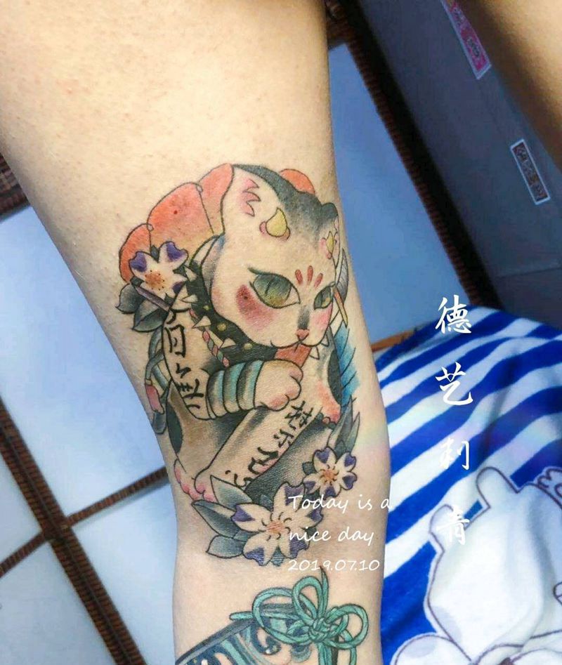 日式纹身图片_腿部老传统纹身图案