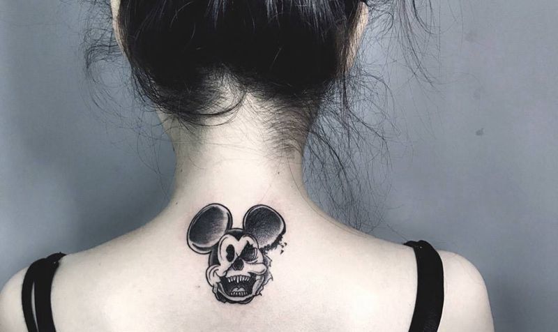 米老鼠纹身图片_成品背部清新动物鬼神纹身图案