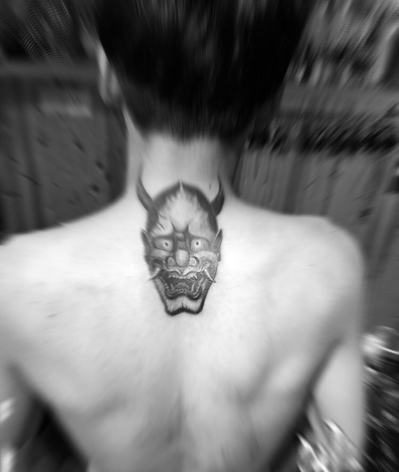 般若纹身图片_背部颈部纹身图案