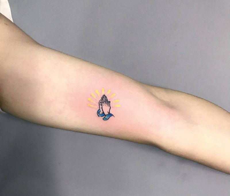 祈祷之手纹身图片_成品手臂清新传统人物鬼神纹身图案