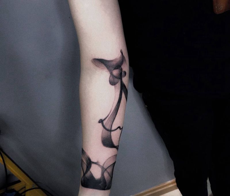 烟纹身图片_成品手部欧美国画几何纹身图案