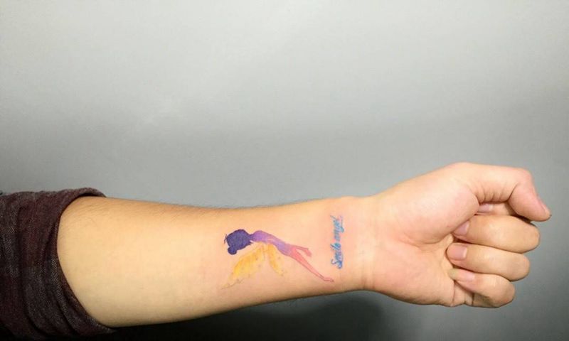 天使纹身图片_手部清新人物字符纹身图案