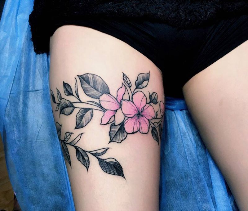 花环纹身图片_成品腿部纹身图案