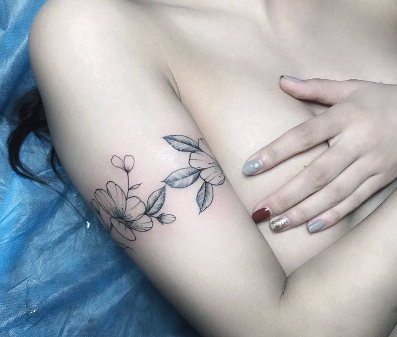 花纹身图片_成品手部清新纹身图案