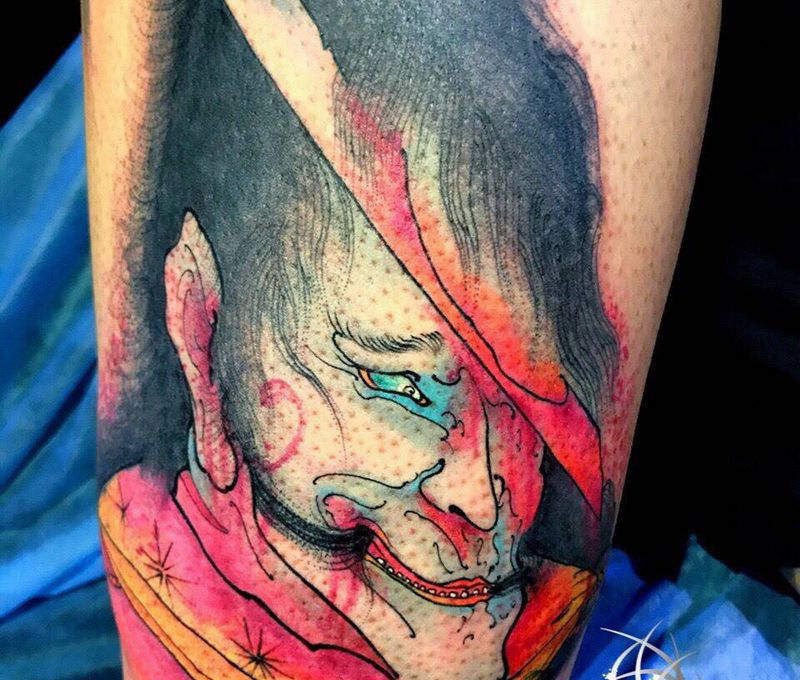 生首纹身图片_腿部纹身图案