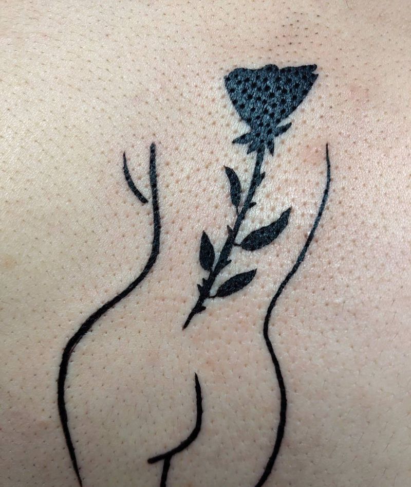 清新纹身图片_背部图腾点刺清新纹身图案