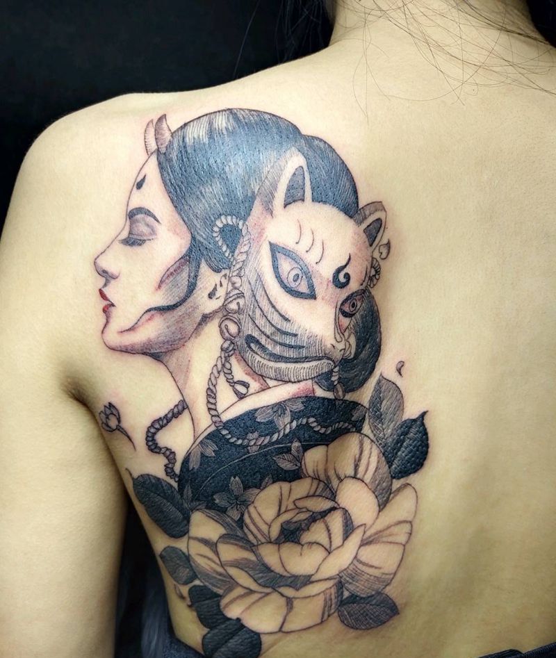 艺伎纹身图片_肩部背部新传统欧美写实美女花面具纹身图案