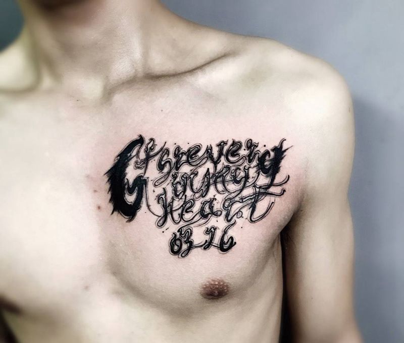 花体纹身图片_成品胸部清新欧美字符纹身图案