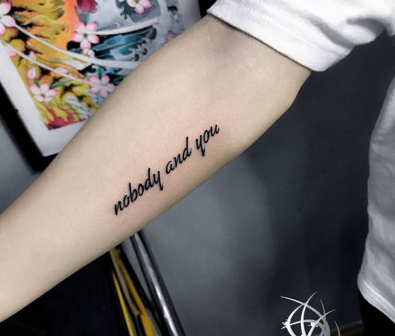 字母纹身图片_手部纹身图案