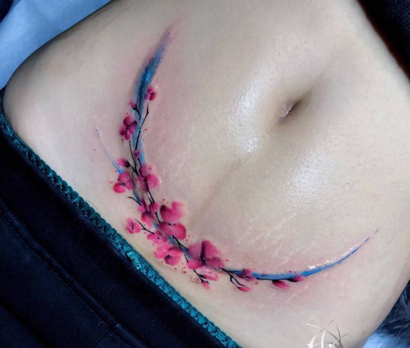 花纹身图片_腹部纹身图案