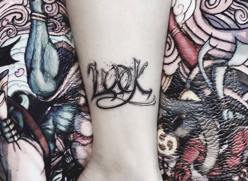 奇卡诺花体纹身图片_成品清新字符纹身图案