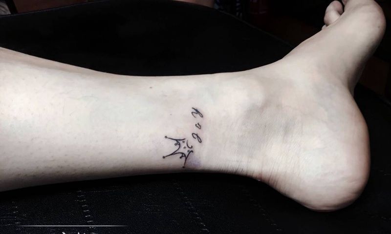 小图纹身图片_手部清新字符纹身图案