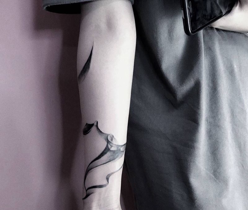 烟纹身图片_成品手部清新几何纹身图案