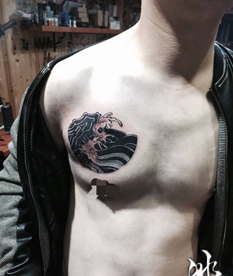 给帅哥的胎记遮盖纹身图片_胸部纹身图案