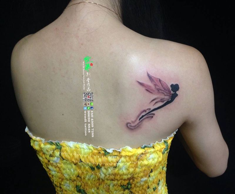 精灵纹身图片_成品肩部背部清新鬼神纹身图案