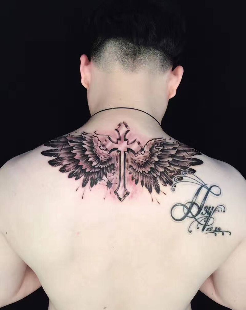 翅膀纹身图片