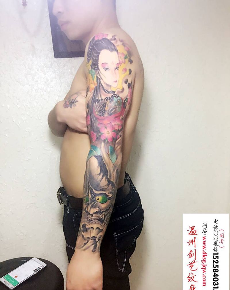 大臂小臂都是遮盖 花臂纹身图片
