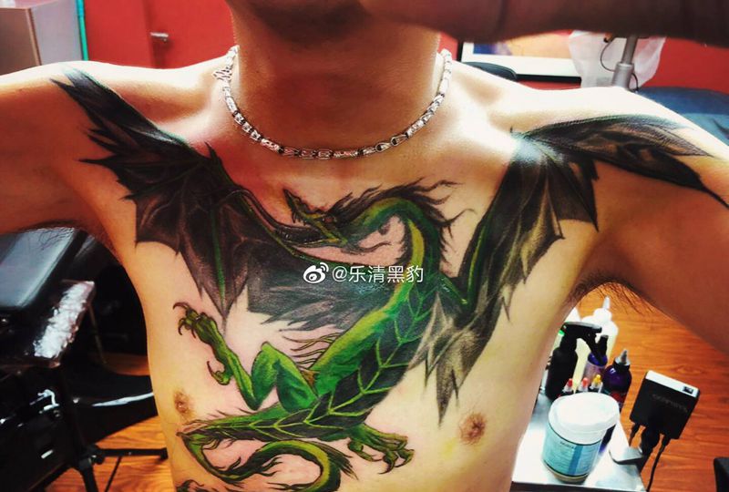 修改纹身图片_胸部背部纹身图案