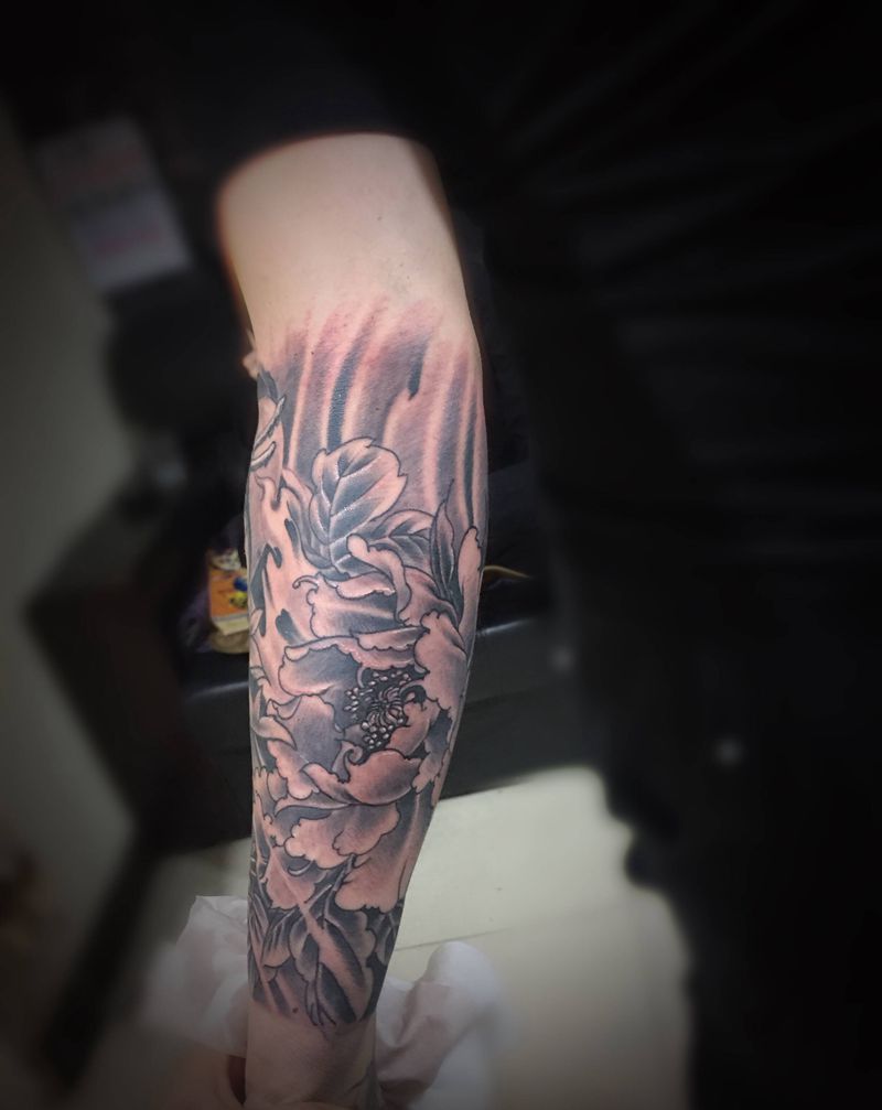 包小臂纹身图片_手部纹身图案