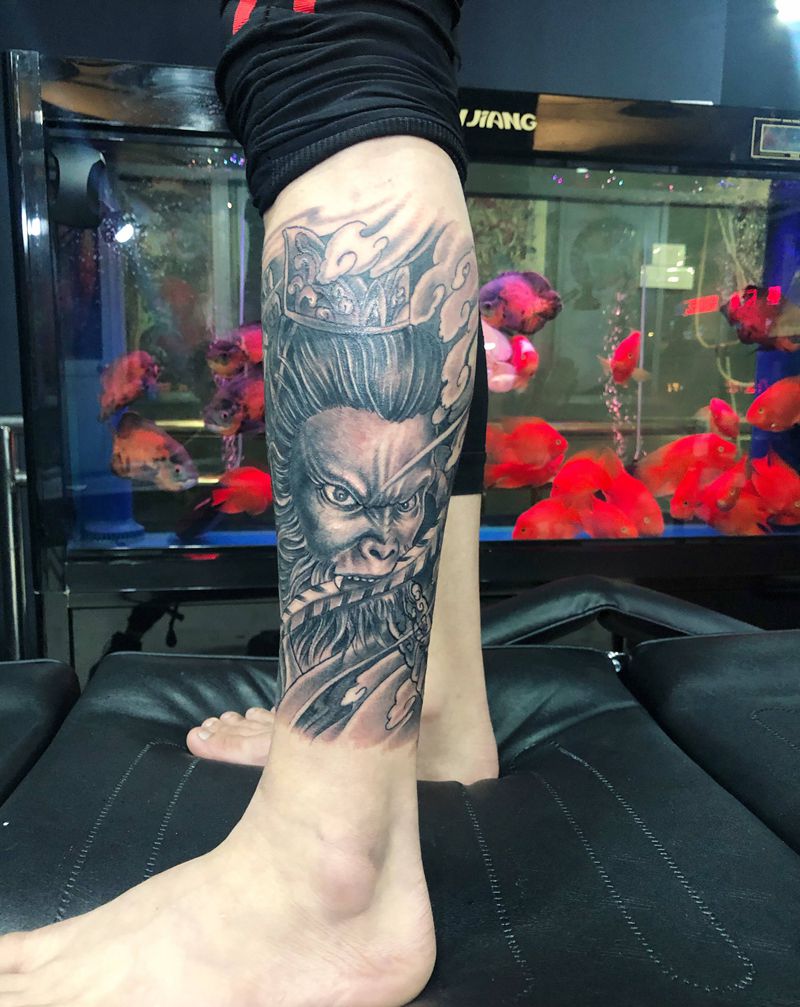 大圣纹身图片_脚部纹身图案