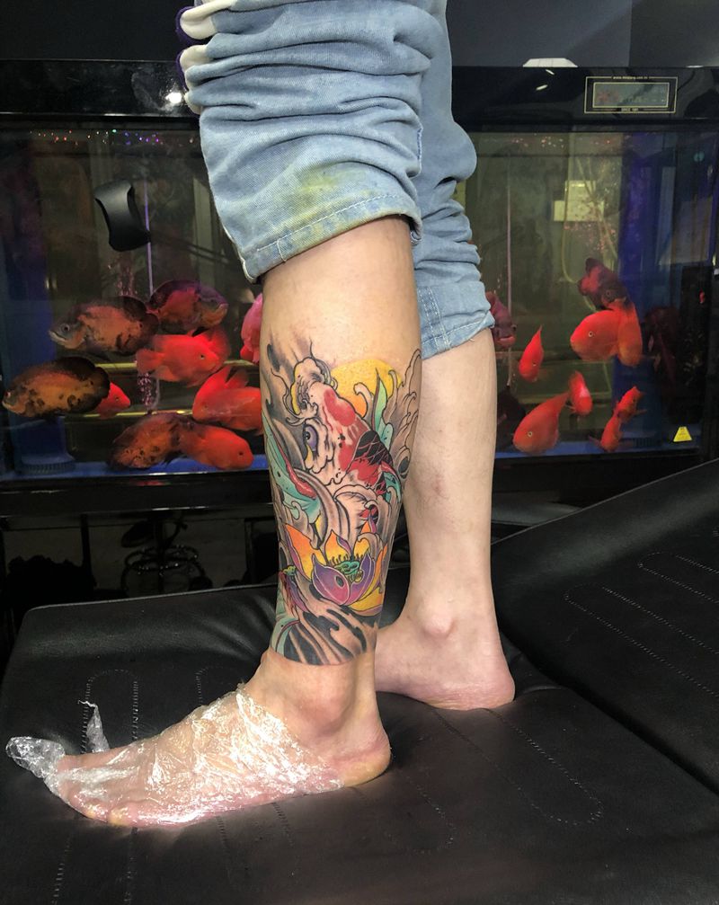 鲤鱼纹身图片_脚部纹身图案