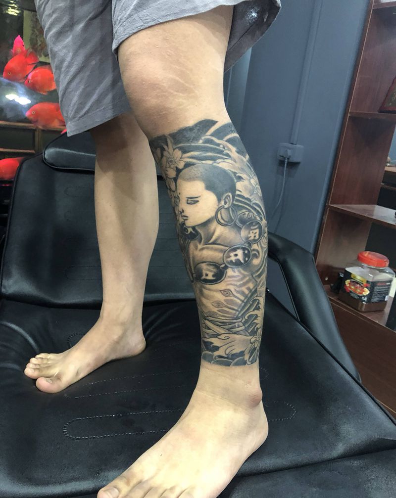 打磨纹身图片_脚部纹身图案